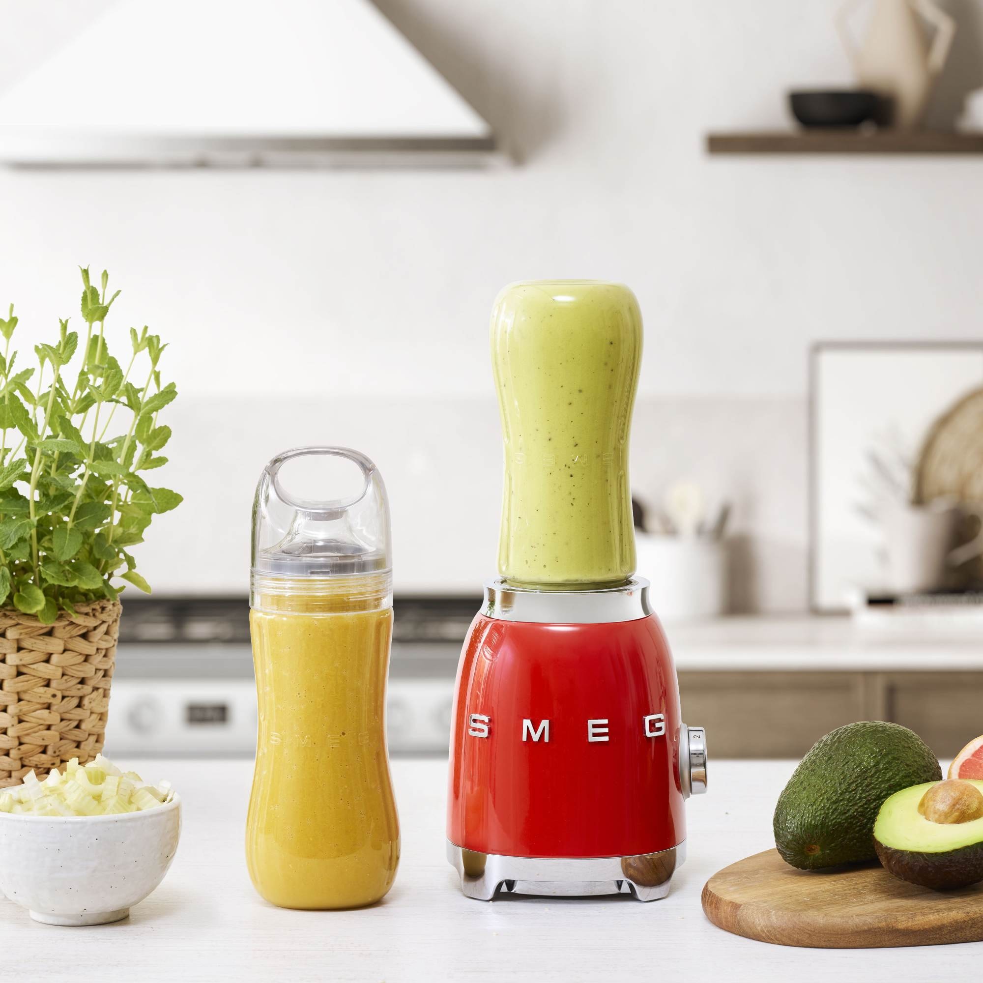 Blender SMEG PBF01 RDEU Pas Cher - UBALDI.com